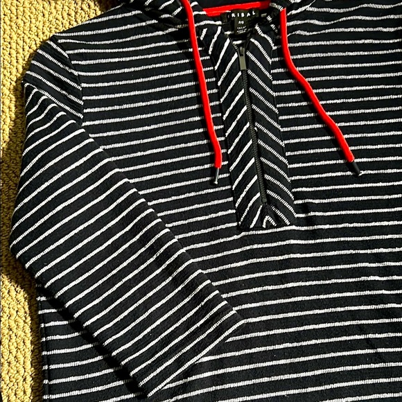 Tribal Blue and White Hoodie with Red Accents Size Small - Picture 8 of 8